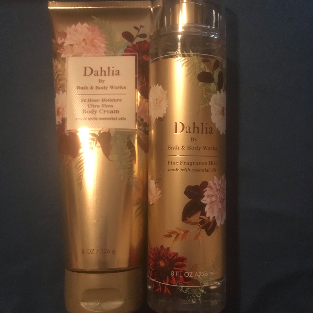 Bath and body works dahlia perfume and lotion set